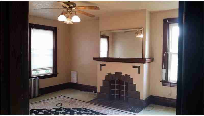 215 Center Ave #2 - Photo 2 of 24