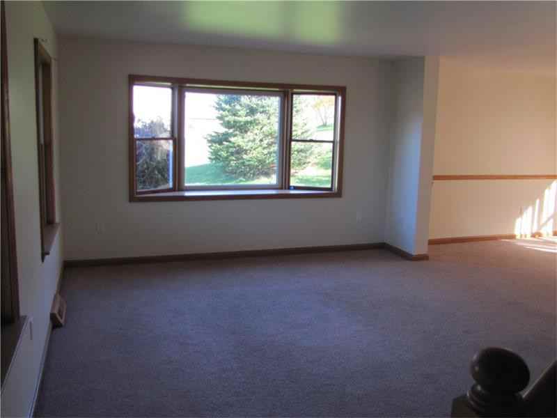 575 N Branch Rd - Photo 3 of 23