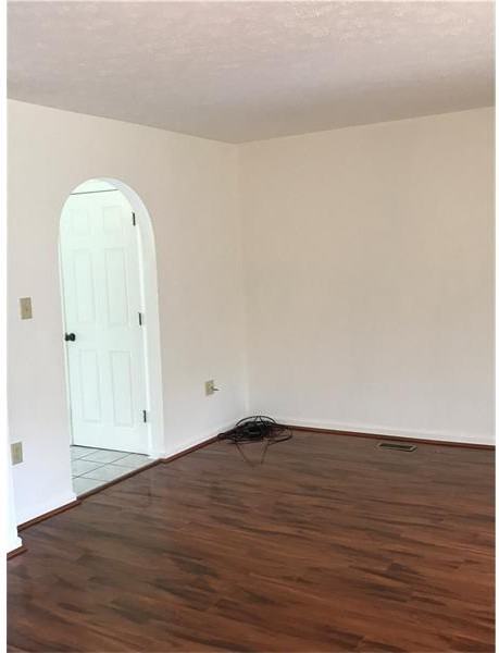 3403 Timberglen Dr - Photo 3 of 14