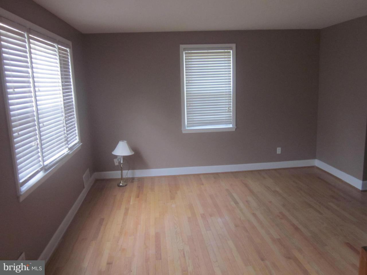 703 Walker Ave - Photo 3 of 18