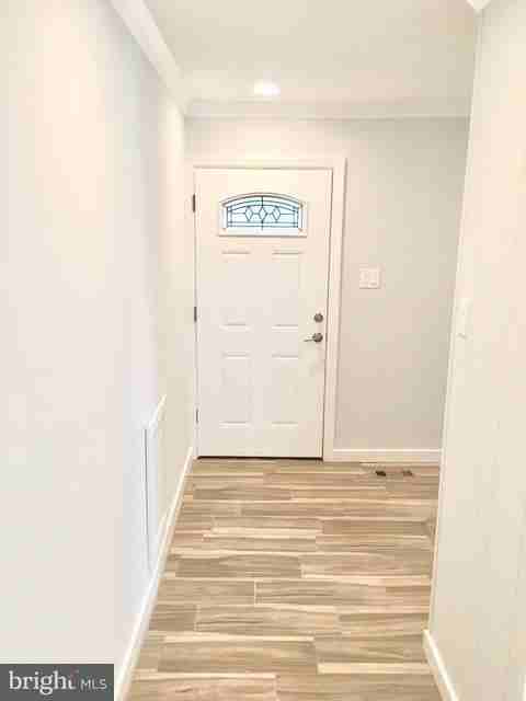 4005 Middle Ridge Dr - Photo 2 of 21