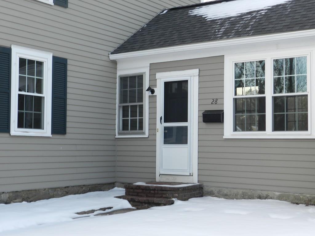 28 Oliver St - Photo 2 of 9