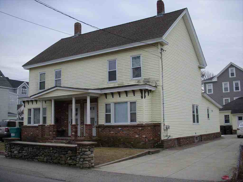 11 Loring St #1 - Photo 2 of 10
