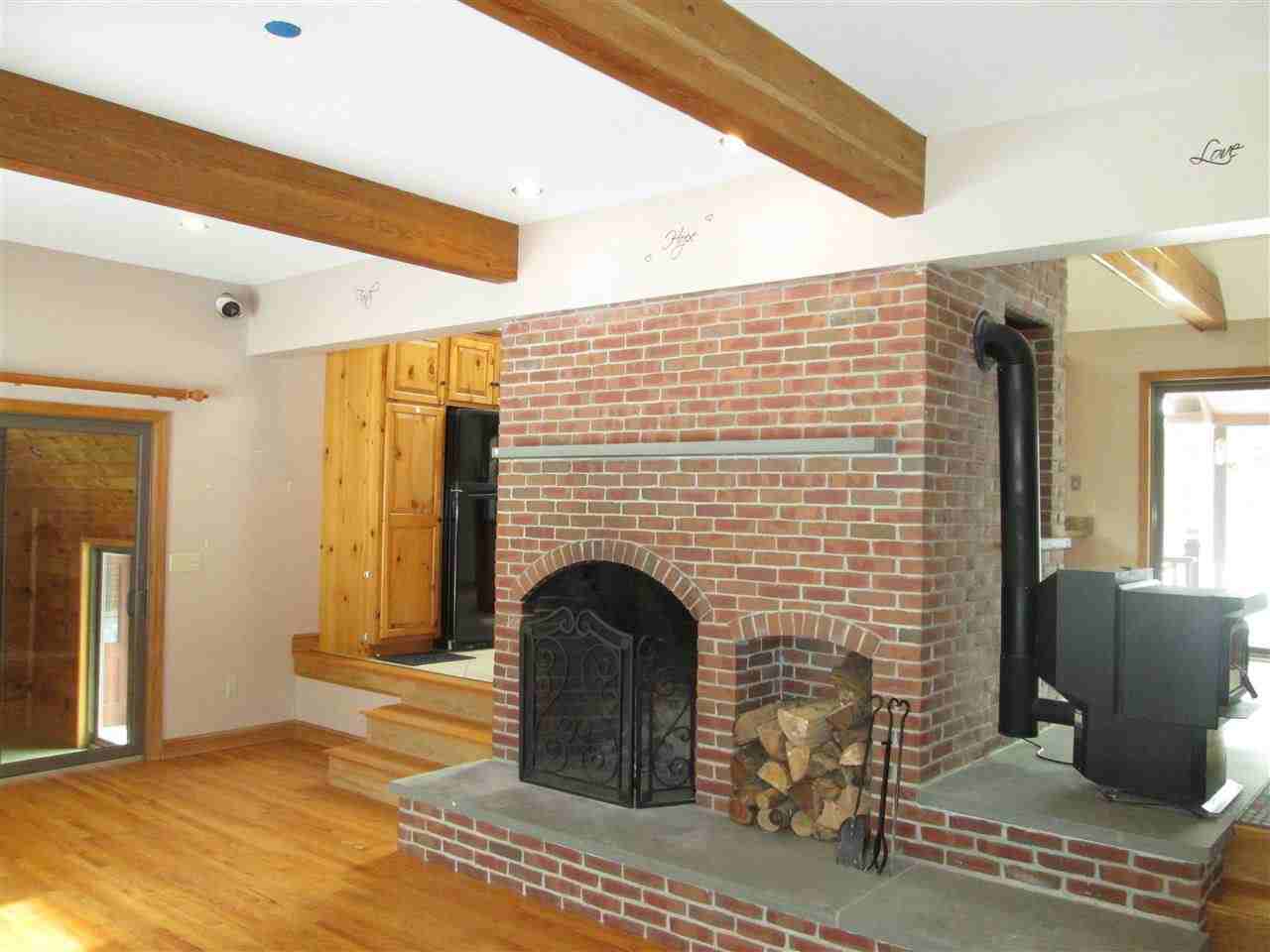 262 Exeter Rd - Photo 2 of 18