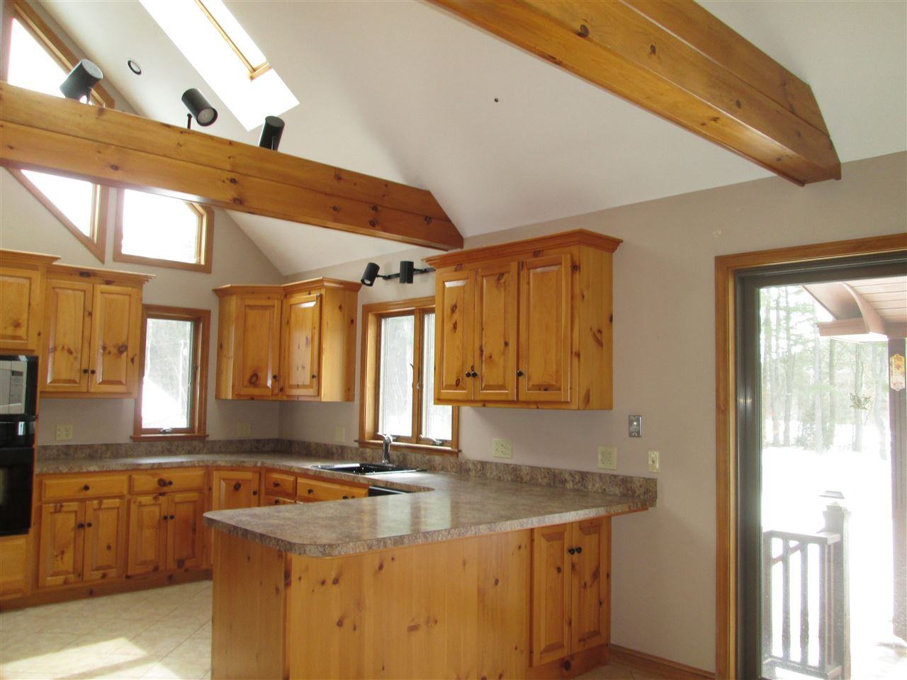 262 Exeter Rd - Photo 3 of 18