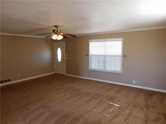 635 FM1138 - Photo 2 of 23