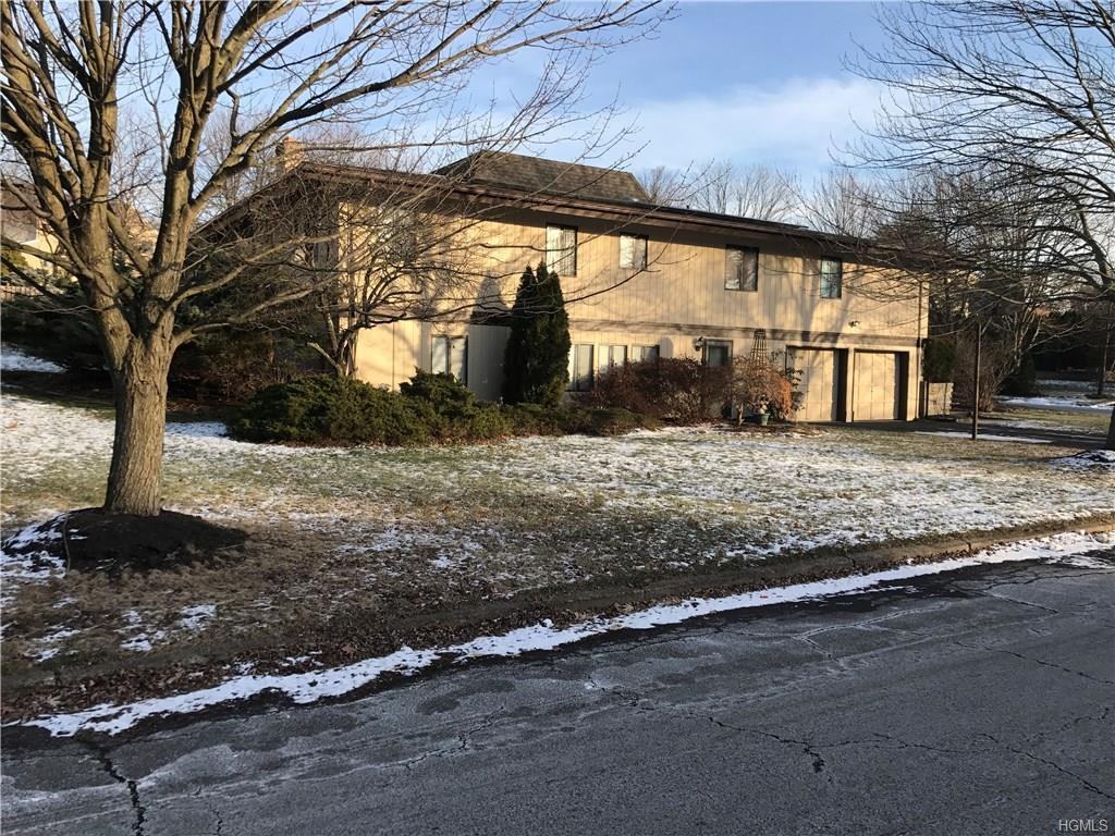 1 Hilburg Ct - Photo 2 of 3