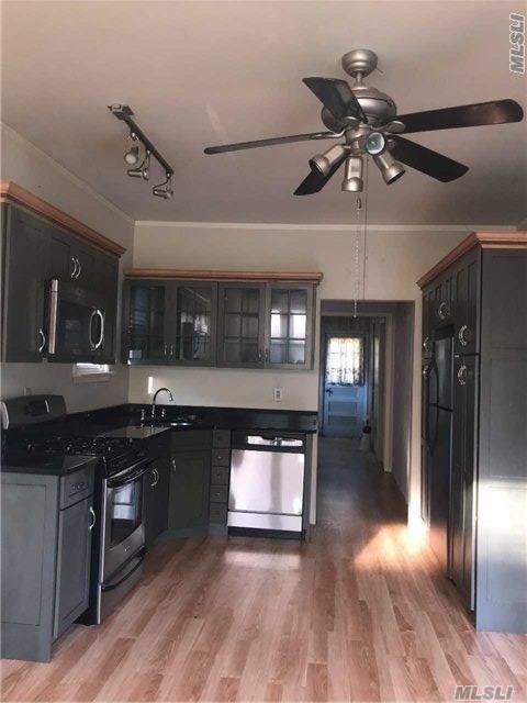 538 Mastic Rd - Photo 3 of 8