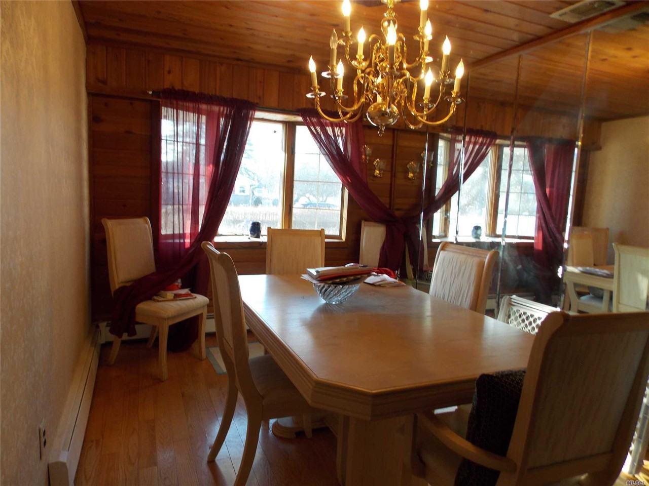 1657 Feureisen Ave - Photo 3 of 6