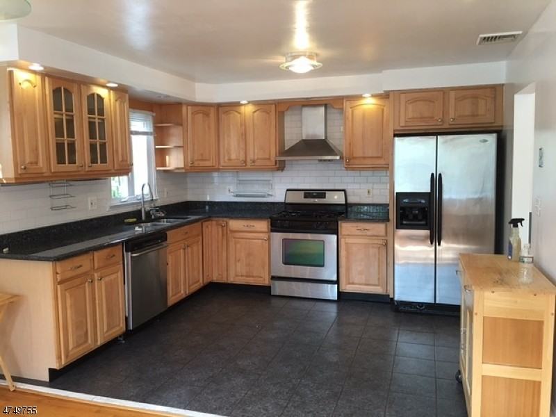 10 Nomahegan Ct - Photo 2 of 13