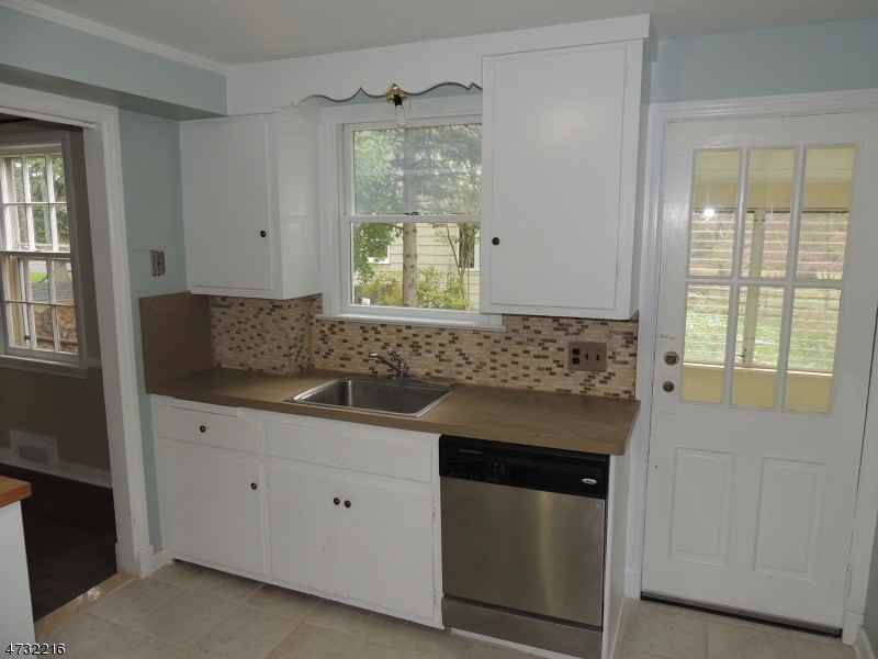 70 Lafayette Ave - Photo 2 of 10