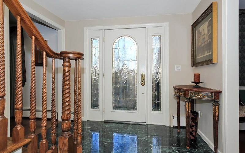 100 Douglass Ave - Photo 3 of 16