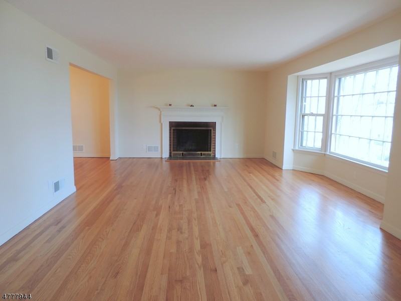 1062 Sunny View Rd - Photo 2 of 11