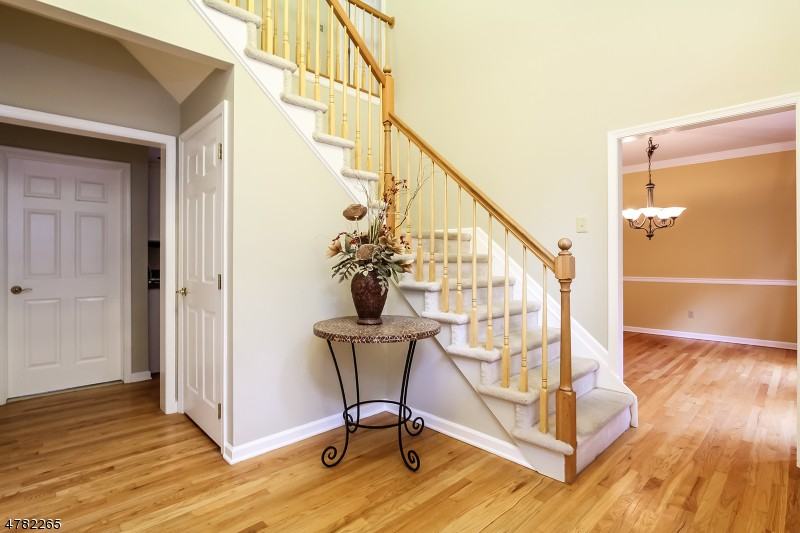 14 Crabapple Cove - Photo 3 of 9