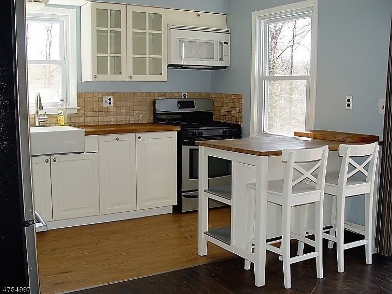 19 Fichter St - Photo 2 of 15