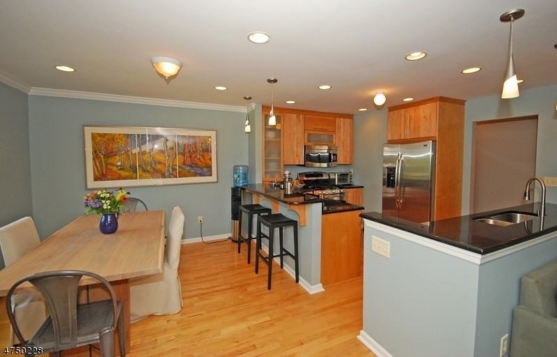 12H Sentinel Ct #h - Photo 2 of 18