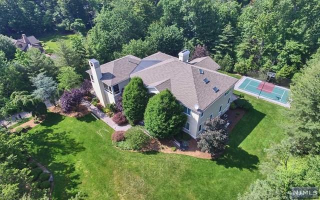 497 Hillside Ave - Photo 2 of 25