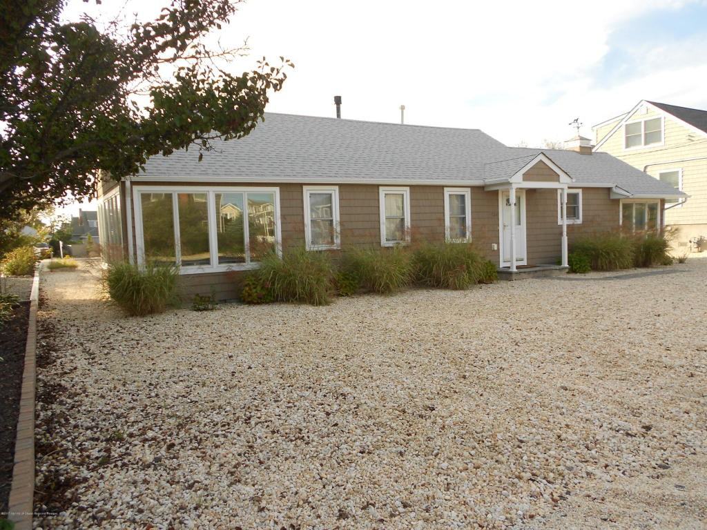 934 Ocean Ave - Photo 2 of 19