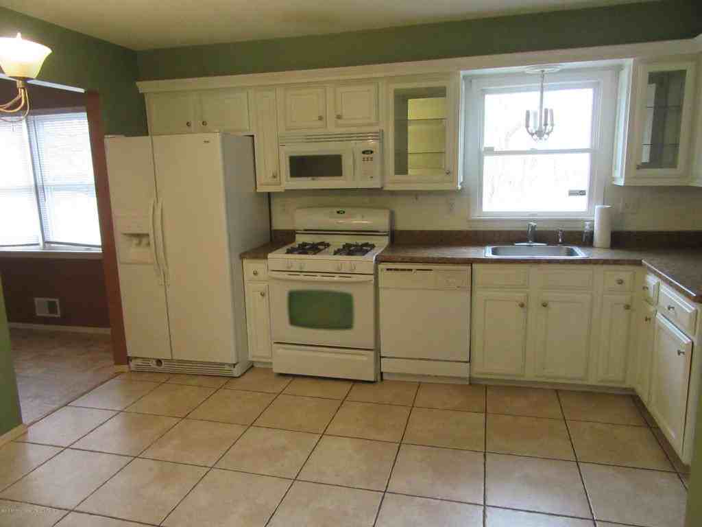 74 Bethany Rd - Photo 2 of 8