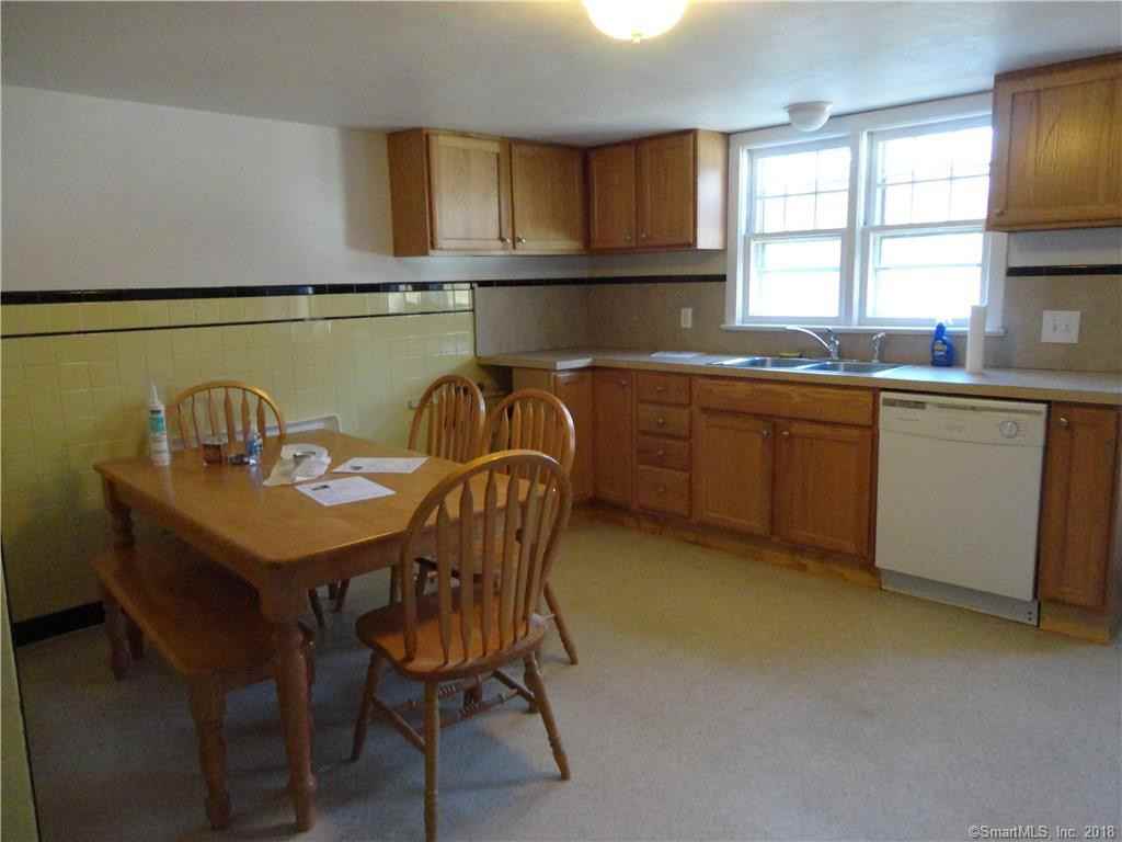 14 Coe Ln - Photo 3 of 16