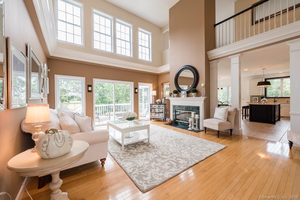 23 Haywagon Dr - Photo 3 of 40