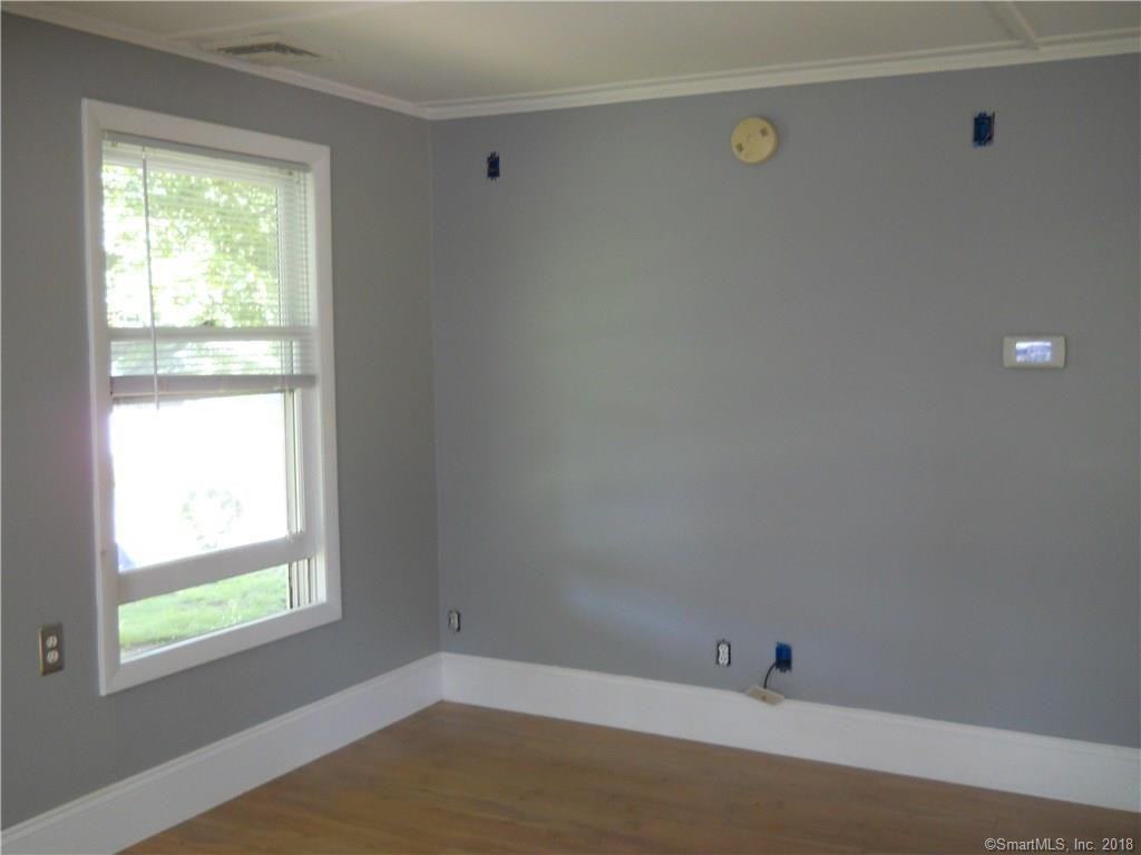 164 Willimantic Rd - Photo 3 of 18