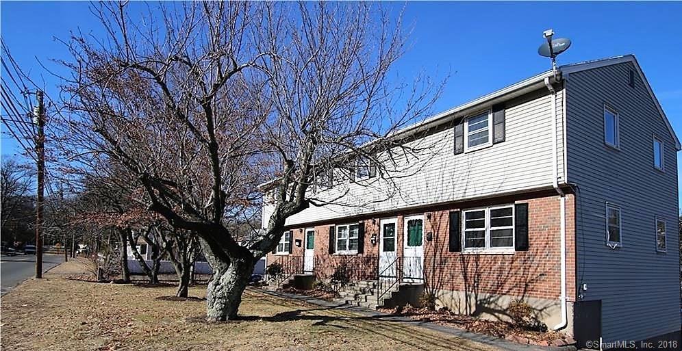 400 Divinity St - Photo 2 of 12