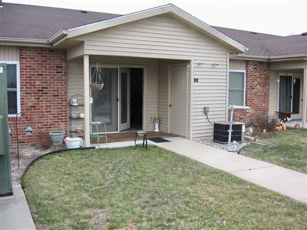 Golden Acres Apartments - Photo 3 of 3