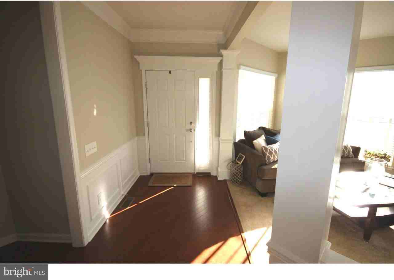 299 N Caldwell Cir - Photo 2 of 24