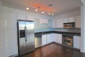 1617 N Flagler Drive - Photo 2 of 5