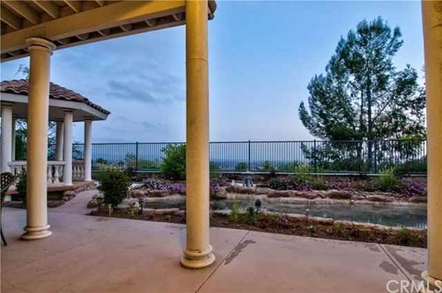 17210 Santa Cruz Ct - Photo 3 of 50