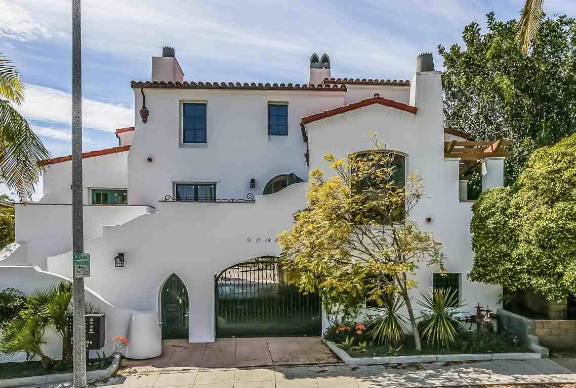 26 W Calle Crespis - Photo 2 of 16