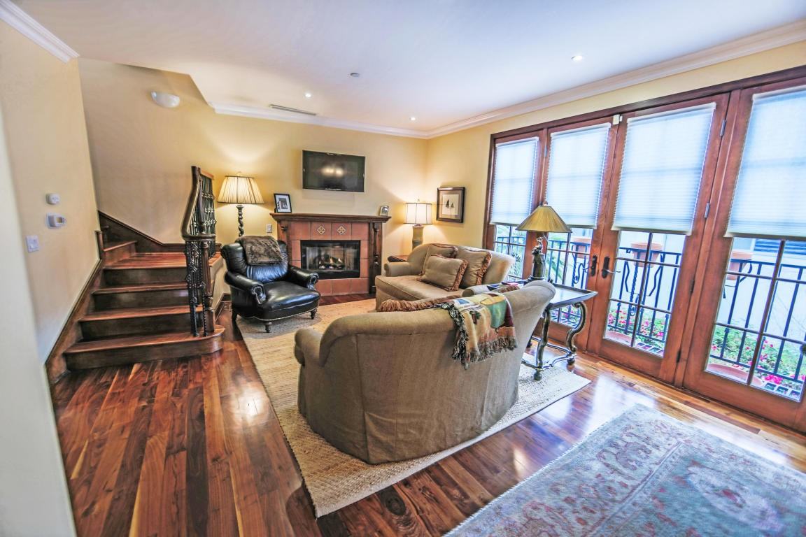 26 W Calle Crespis - Photo 3 of 16