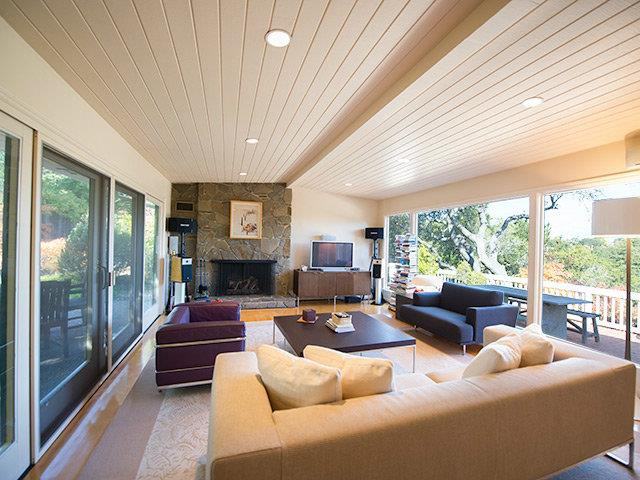 2280 Summit Dr - Photo 2 of 10