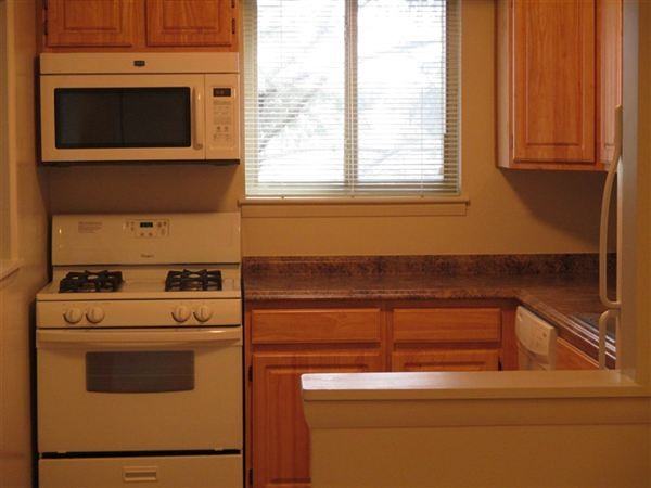 Fellowship Court Apartments - Photo 3 of 14