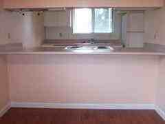 18506 NE Glisan St - Photo 3 of 10