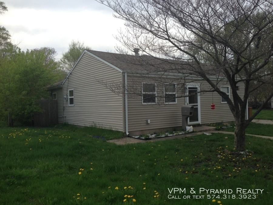 141 N Illinois St - Photo 2 of 16