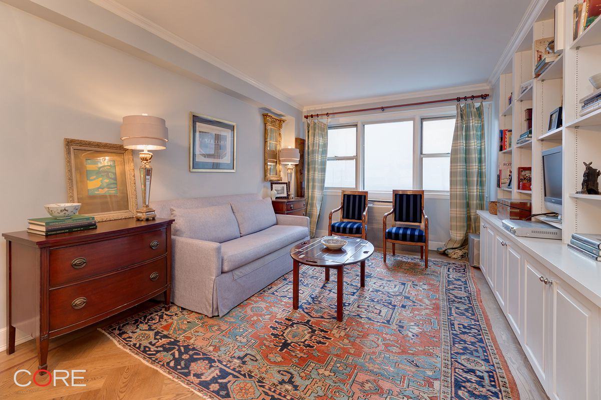 245 East 35th Street #2G