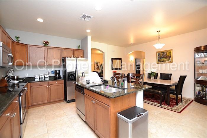 3468 E Liberty Ln - Photo 3 of 23