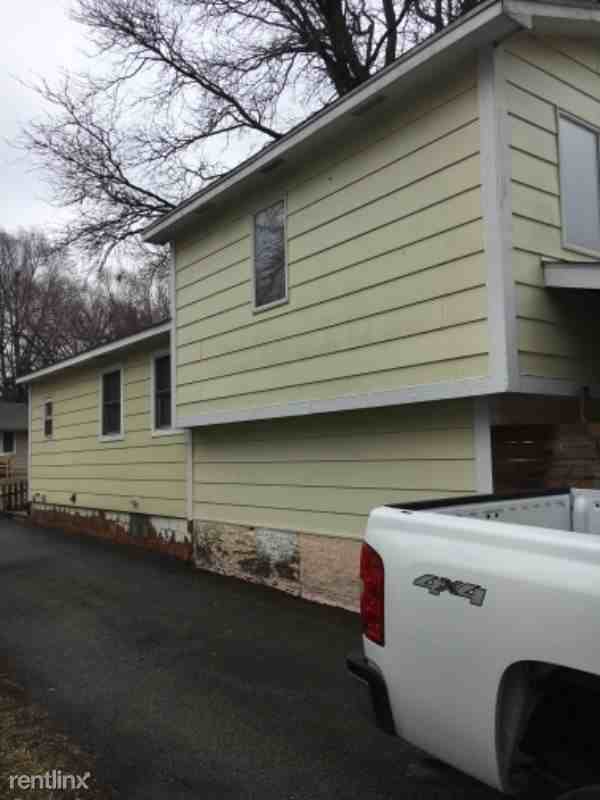 1120 Maish Ave - Photo 3 of 12