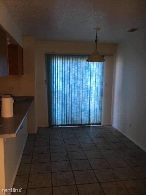 9 Scotts Ct - Photo 2 of 6