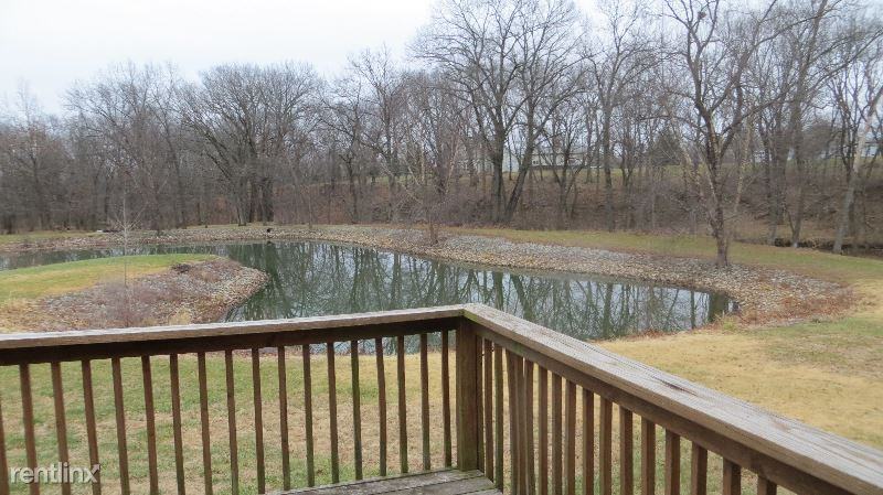 12711 Southridge Dr - Photo 2 of 10