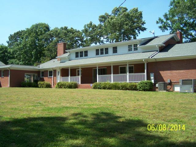 505 Wesley Heights Dr - Photo 3 of 21