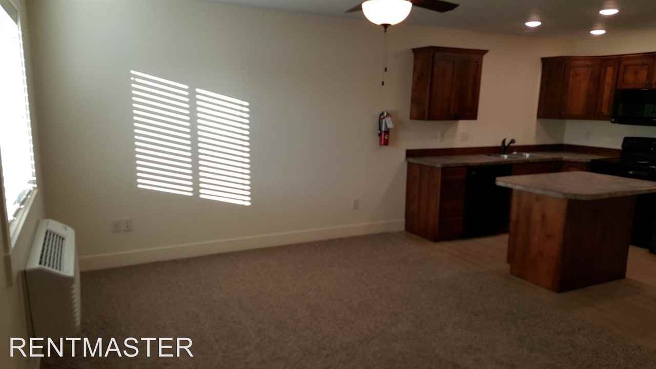 878 Everette Place - Photo 3 of 13