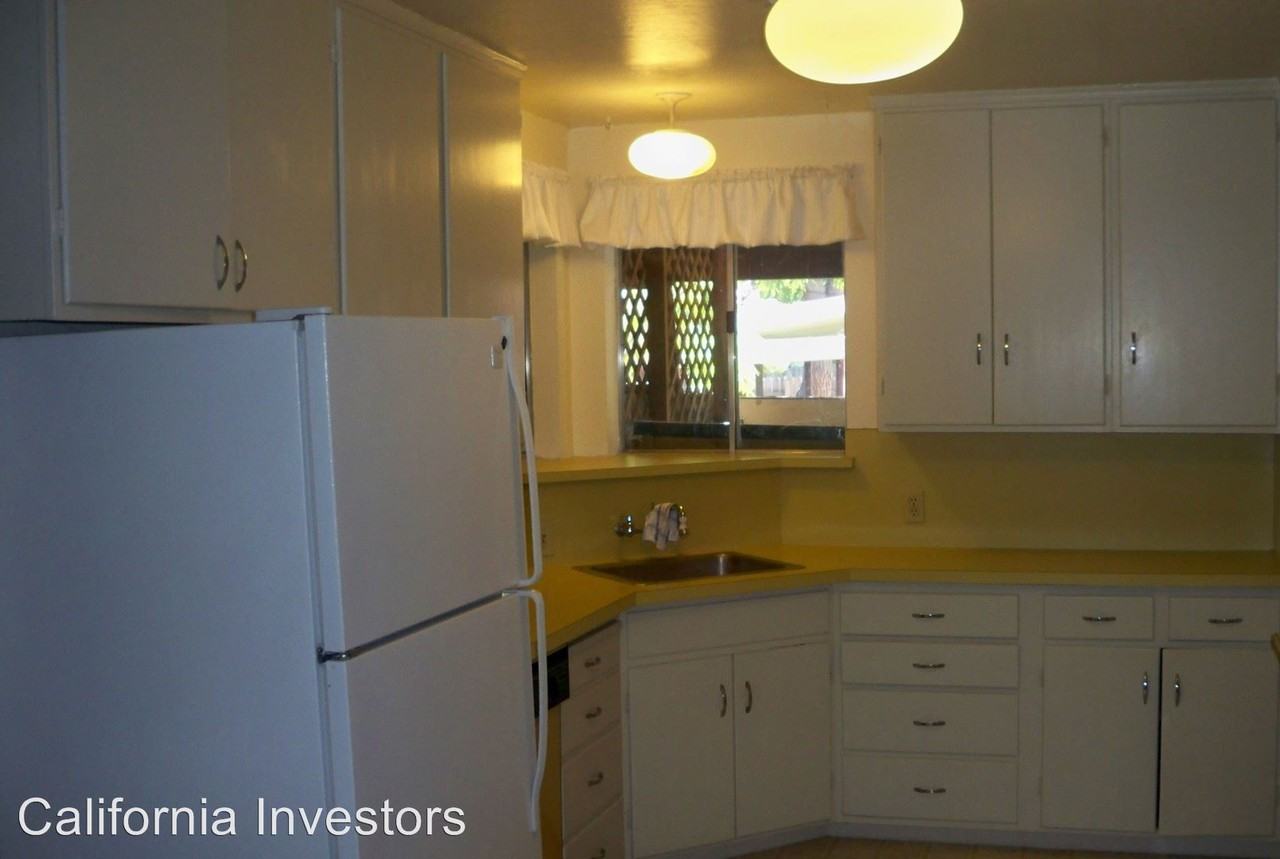 2580 Watson St - Photo 3 of 6