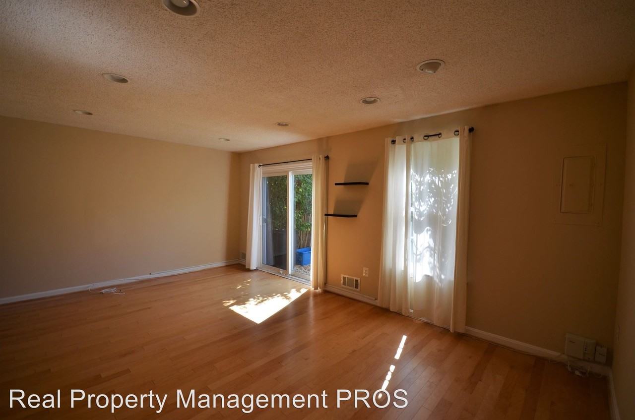 9631 Nonquitt Dr - Photo 3 of 15