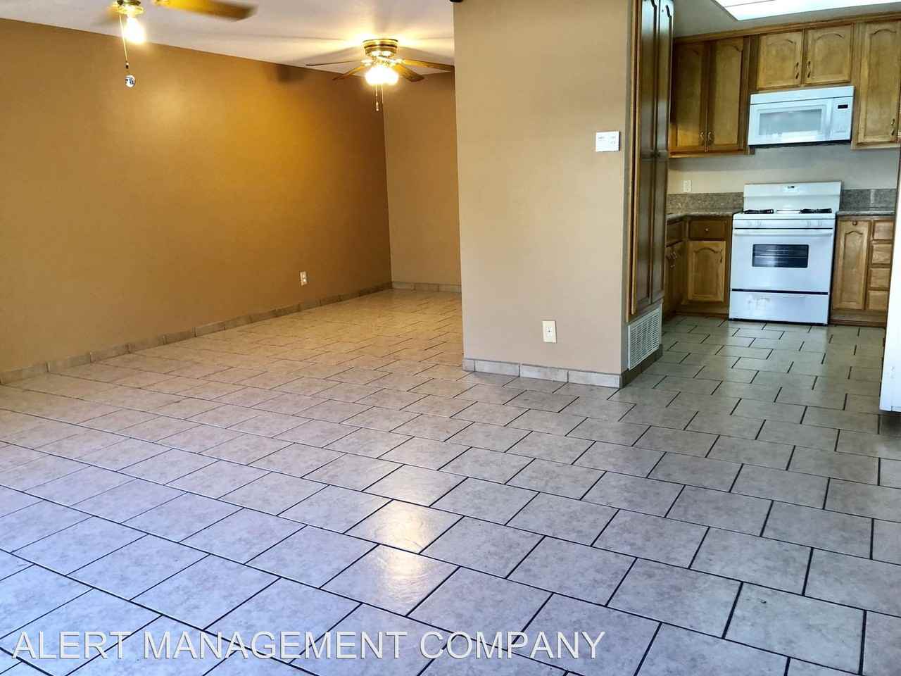 240 W Hemlock St - Photo 3 of 8