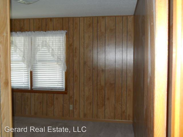 1442 S 18th St - Photo 3 of 9