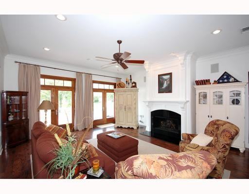 5104 Holly Pointe Ln - Photo 3 of 14