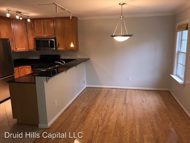 1445 Monroe Dr. NE - Photo 3 of 16